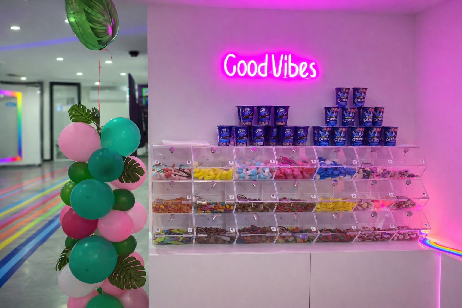 קופסת כוורת תצוגה מודולרית גדולה לממתקי גומי, חטיפים ועוד קופסת כוורת תצוגה מודולרית גדולה לממתקי גומי, חטיפים ועוד