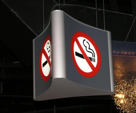 ����� ����