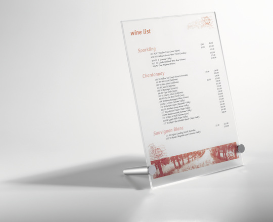 מסגרת פרספקס שולחנית מהודרת דגם E101 בגודל A4 עם רגלי אלומיניום להצגת תעודות והודעות. מסגרת פרספקס שולחנית מהודרת דגם E101 בגודל A4 עם רגלי אלומיניום להצגת תעודות והודעות.